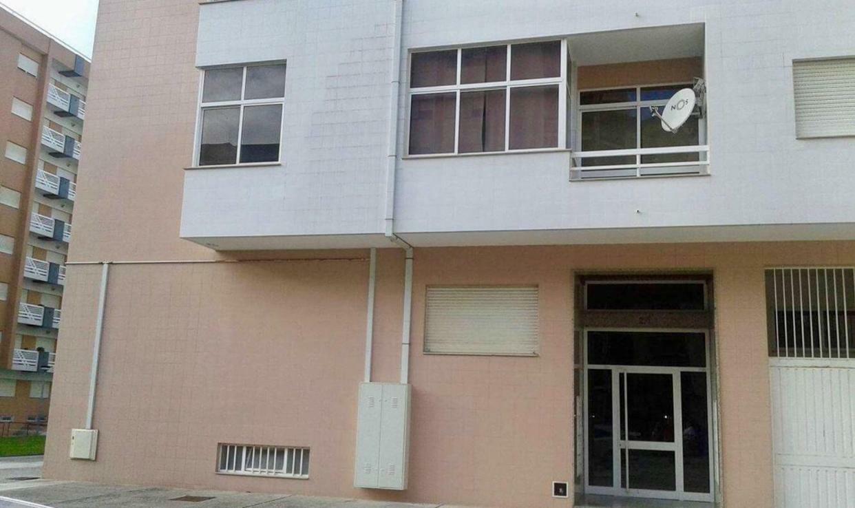 Apartamento Da Praia Da Amorosa ภายนอก รูปภาพ