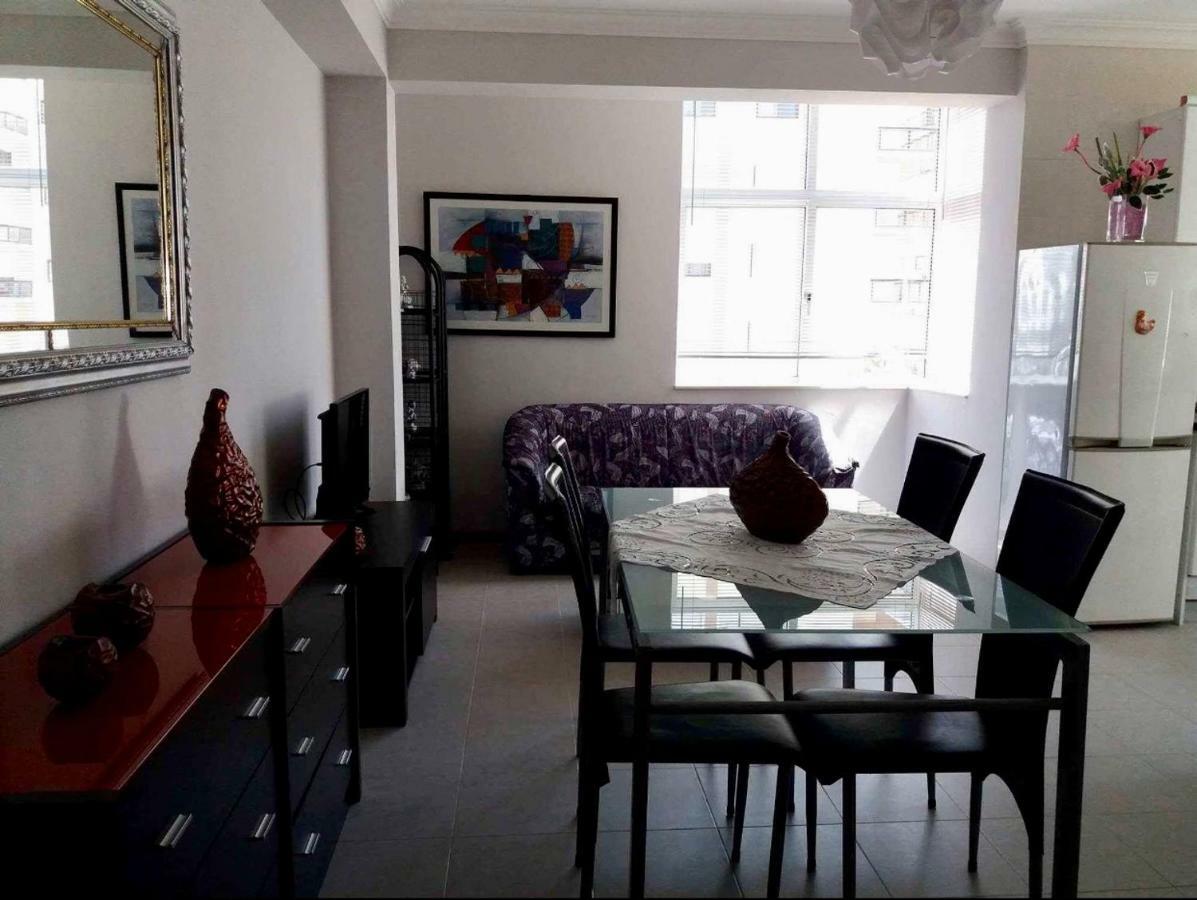 Apartamento Da Praia Da Amorosa ภายนอก รูปภาพ
