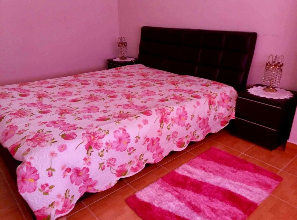 Apartamento Da Praia Da Amorosa ภายนอก รูปภาพ